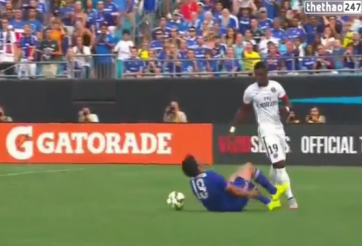 VIDEO: Đối thủ 'cứng' nhất mà Diego Costa từng phải đối mặt