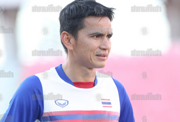 HLV Kiatisuk: “23 cầu thủ Thái Lan đủ sức đánh bại VN và Iraq”