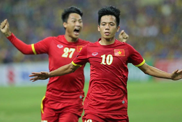 Hết V-League, dân chuyên nghiệp nô nức đi đá “phủi”