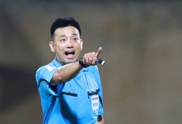 Trọng tài Võ Minh Trí đoạt Còi vàng V.League 2015