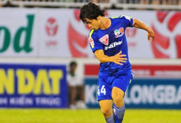 Công Phượng kiếm tiền tỉ cho HAGL ở V-League 2015