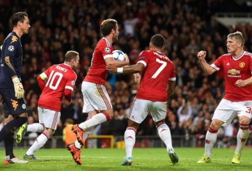 Highlights Man Utd - Wolfsburg: Người hùng Mata