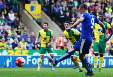 Video bàn thắng: Norwich City 1-2 Leicester City (Vòng 8 Ngoại hạng Anh)