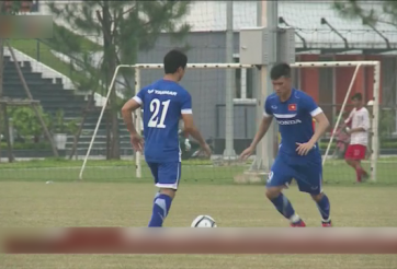 VIDEO: Thảm họa phối hợp của Công Phượng - Công Vinh trong buổi tập của ĐTVN