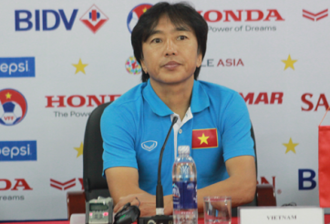 HLV Miura loại 5 tuyển thủ trước trận gặp Iraq