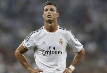 CR7 được cựu sao Barca đưa lên 'mây xanh'