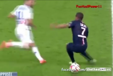 VIDEO: Đỉnh cao của kỹ thuật lừa bóng qua đối phương