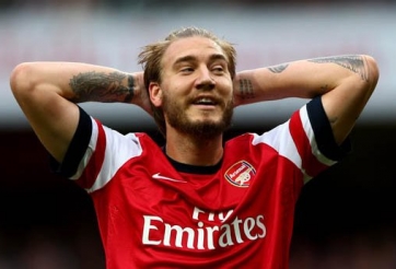 VIDEO: Pha kiến tạo khiến đồng đội giật mình của Bendtner