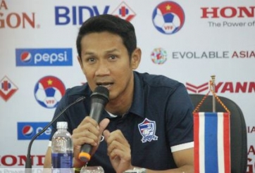 VIDEO: Lãnh đạo ĐT Thái Lan 'thách' tuyển Việt Nam đấu đôi công