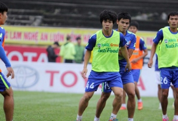 Chuyển nhượng bóng đá VN: HAGL, Thanh Hóa, Cần Thơ có HĐ mới