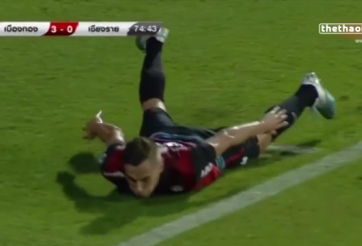 VIDEO: Màn ăn mừng bàn thắng trơ trẽn chưa từng thấy tại Thai League