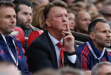 Man Utd nhận tin buồn sau trận hòa với Man City