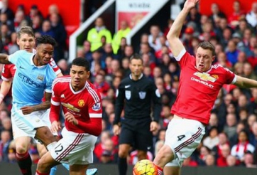 Smalling-Jones chứng minh MU không cần mua Hummels hay Ramos