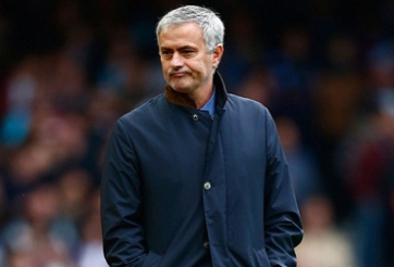 HLV Mourinho đối mặt án phạt cực nặng từ FA
