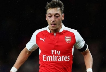 Mesut Ozil: 'Vua kiến tạo' của Premier League