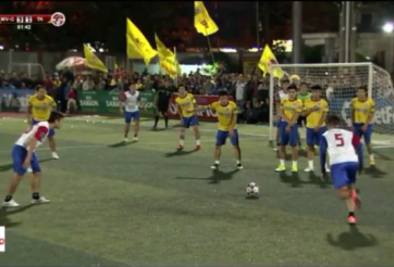 VIDEO: Pha sút phạt thành bàn như Roberto Carlos tại giải phủi Hà Nội