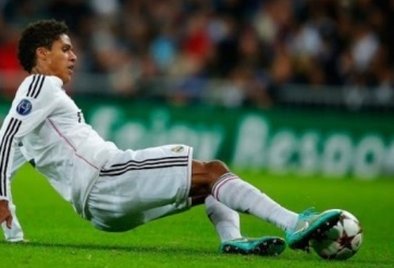 VIDEO: Varane chạy từ đầu sân tới cuối sân về phá bóng chỉ trong 11 giây