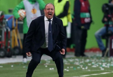 HLV Benitez chỉ trích học trò sau trận thua Sevilla