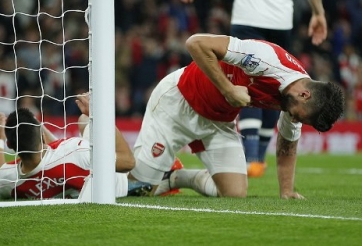 VIDEO: 4 pha bỏ lỡ đáng tiếc của Giroud ở trận gặp Tottenham