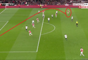 VIDEO: Pha kiến tạo thể hiện nhãn quan tuyệt vời của Ozil