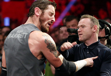 VIDEO: Võ sỹ WWE bị Rooney bạt tai vì khiêu khích