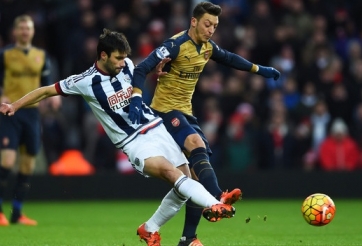 Mesut Ozil lập kỷ lục mới ở Premier League