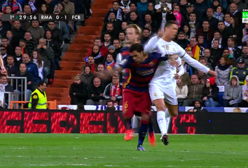 VIDEO: Tình huống đánh nguội của Ronaldo với Dani Alves