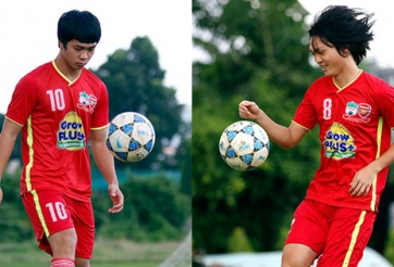 VIDEO: Công Phượng - Tuấn Anh so tài tâng bóng trên sân tập