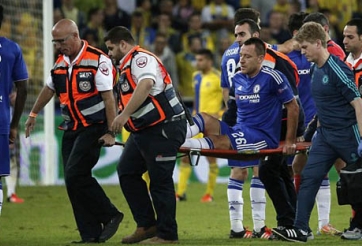 Chelsea có nguy cơ mất Terry ở trận gặp Tottenham