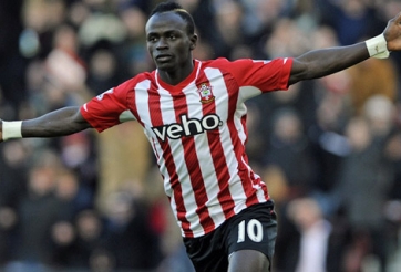 Southampton ra giá bán Sadio Mane cho Man Utd