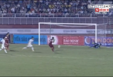 VIDEO: Xuân Mạnh tiếp tục thể hiện duyên ghi bàn trước U21 HAGL