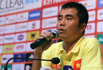 Điểm tin sáng 27/11: HLV U21 VN phản pháo ông Quốc Tuấn