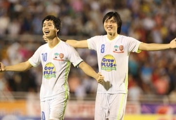 VIDEO: Màn trình diễn ấn tượng của Công Phượng trước U21 Việt Nam