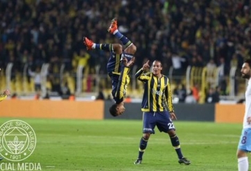 VIDEO: Kiệt tác phối hợp ghi bàn của Nani tại giải VĐQG Thổ Nhĩ Kỳ