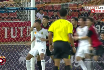 VIDEO: Chiêu kèm người đầy 'sáng tạo' ở giải Thái League