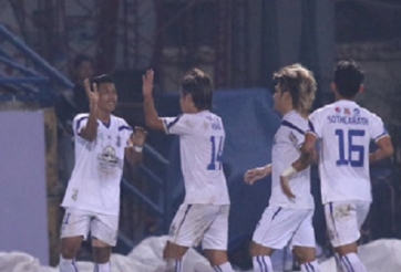 'Messi Campuchia' lập hattrick, Boeung Ket Angkor vào chung kết