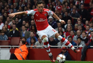 VIDEO: Mesut Ozil và những pha bóng ngẫu hứng vòng 15 Ngoại hạng Anh