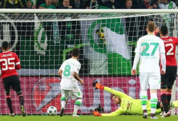 MU thua đơn thiệt kép sau trận thua Wolfsburg