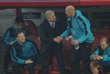 Kỉ lục 16 lần: Tuyệt vời Wenger!