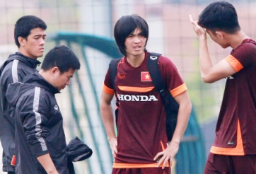 Điểm tin chiều 11/12: Tuấn Anh ký hợp đồng với Yokohama