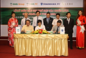 VIDEO: Tuấn Anh ký hợp đồng với CLB Yokohama