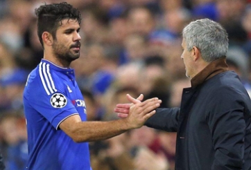 Chelsea nguy cơ xuống hạng, Mourinho vẫn không mua sắm