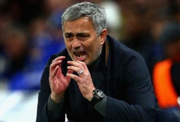 BLĐ Chelsea họp 9 tiếng bàn việc sa thải Mourinho