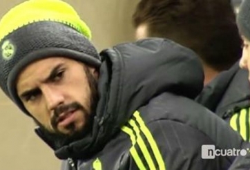 VIDEO: Isco ngỡ ngàng với quyết định của HLV Benitez ở trận thua Villarreal
