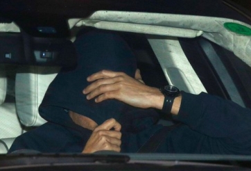 VIDEO: HLV Mourinho lặng lẽ rời Chelsea sau khi bị sa thải