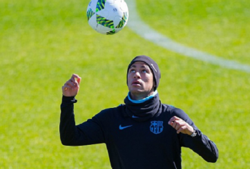 Neymar sẵn sàng cùng Barca đối đầu River Plate