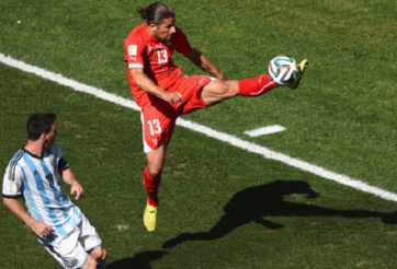 Real Madrid tính nẫng tay trên mục tiêu của M.U