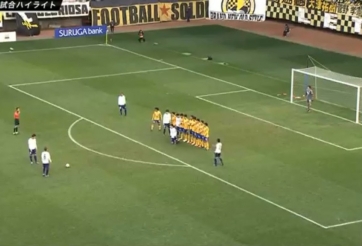 VIDEO: Sao J-League lập hattrick sút phạt theo phong cách Ronaldo trong 1 trận đấu