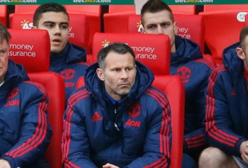 Van Gaal 'trảm' Rooney vì mâu thuẫn cá nhân