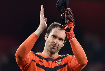 Cech xô đổ kỷ lục tại giải Ngoại hạng Anh